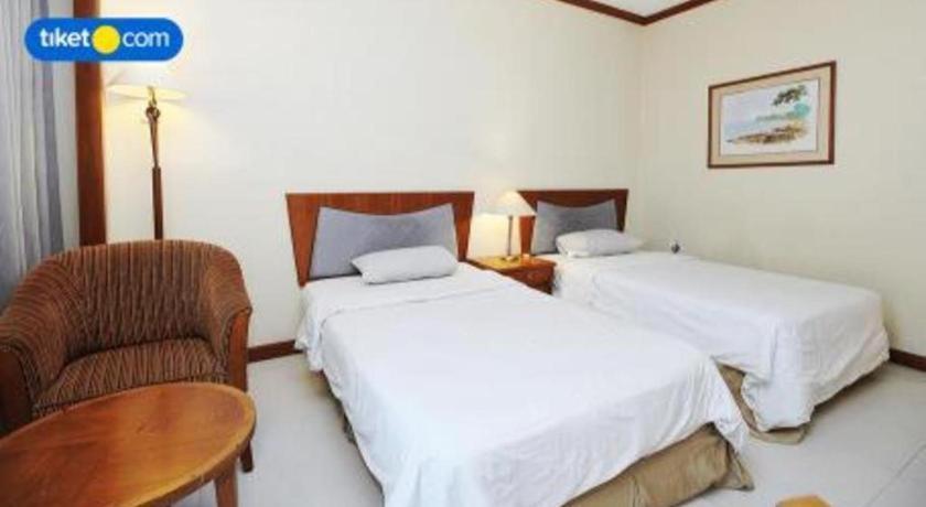 Makassar Golden Hotel Extérieur photo