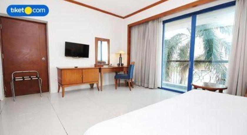 Makassar Golden Hotel Extérieur photo