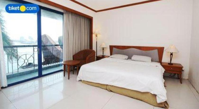 Makassar Golden Hotel Extérieur photo