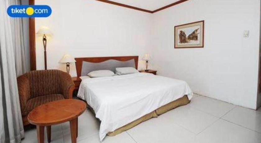 Makassar Golden Hotel Extérieur photo