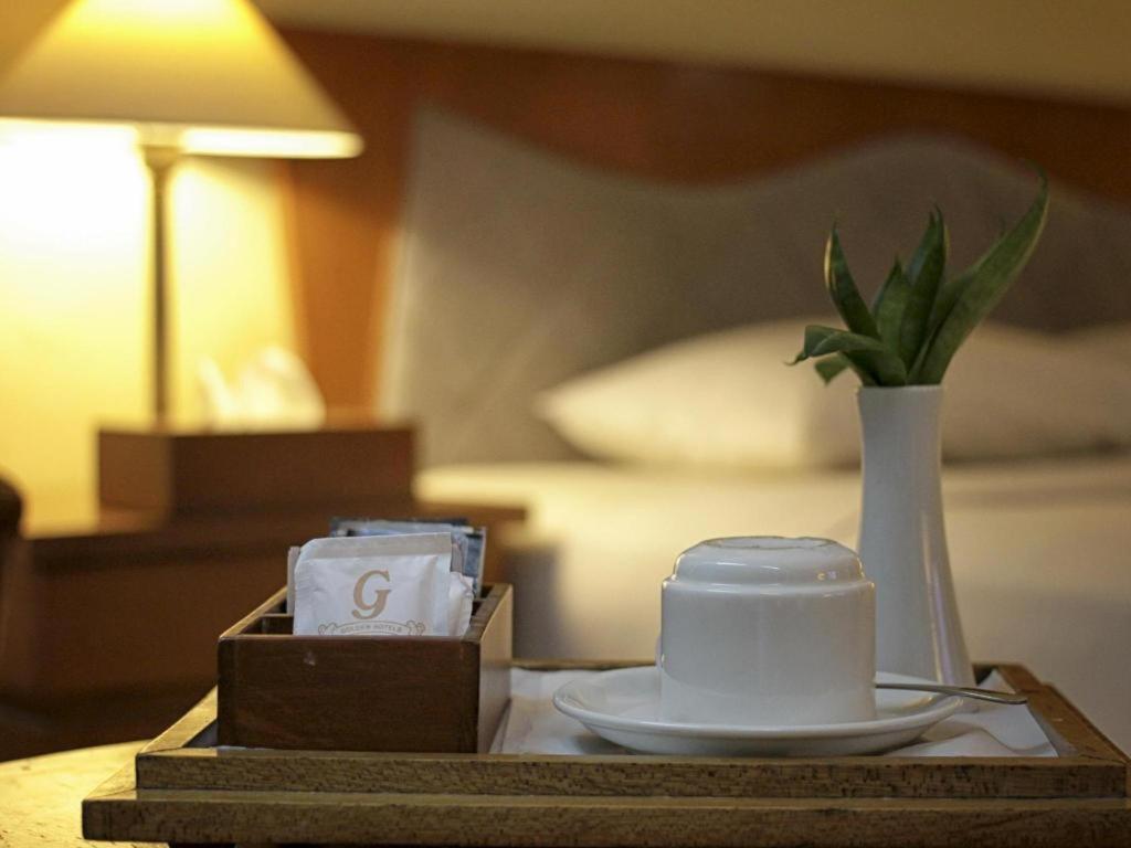 Makassar Golden Hotel Extérieur photo