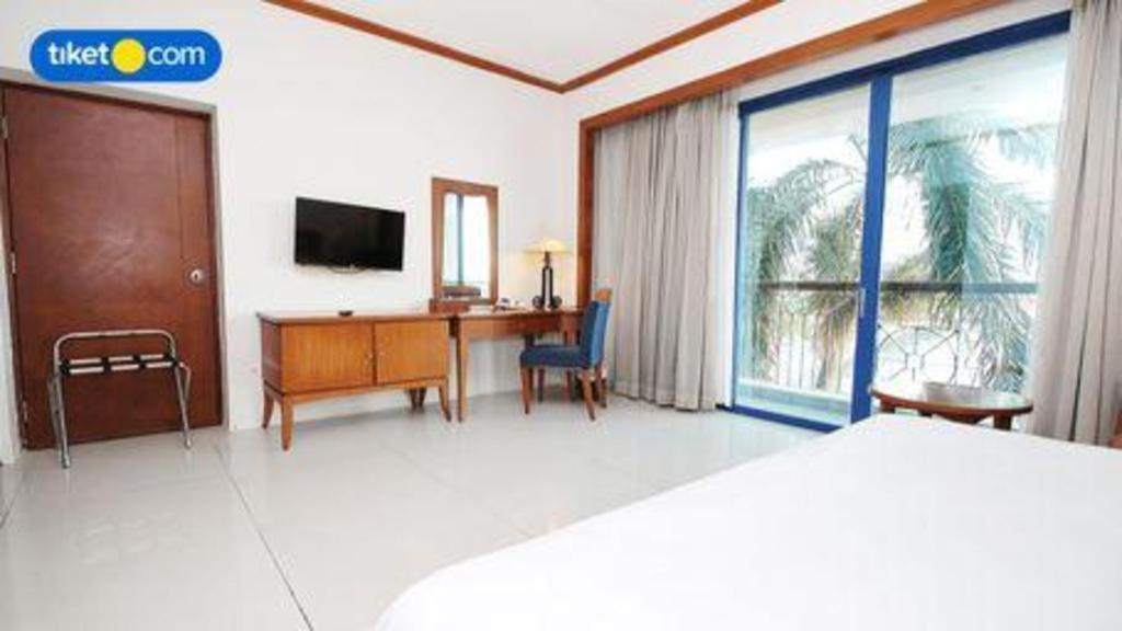 Makassar Golden Hotel Extérieur photo